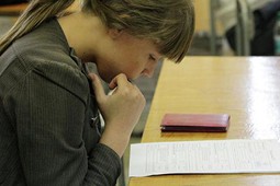 В России 3,5 тысячи школьников досрочно сдают иностранные языки