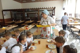 В России будет создан сайт о школьном питании – города будут перенимать опыт сельских школ