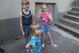 Дети вынужденных переселенцев с Украины будут устроены в образовательные учреждения Кубани