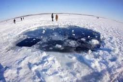 Огромные воронки оставил метеорит на дне озера Чебаркуль