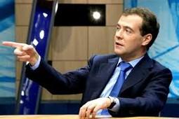 Дмитрий Медведев пошутил о помощи СПбГУ