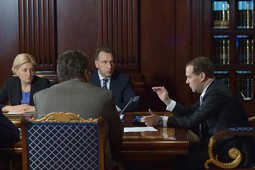 Дмитрий Медведев рассчитывает, что ЕГЭ покажет реальный уровень подготовки выпускников