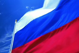 Школьники будут петь гимн России перед уроками в сентябре