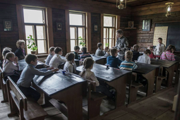 Школьники будут изучать «Домострой» и речь Сталина
