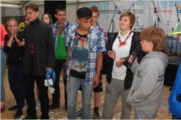 Лучшие выпускники балтартековской «Школы КВН» посетят фестиваль «Голосящий КиВиН»