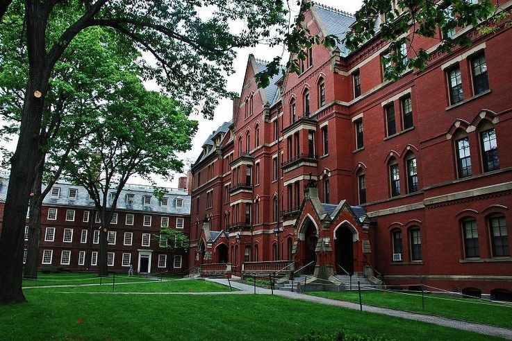 Гарвард - место, о котором мечтают студенты всего мира