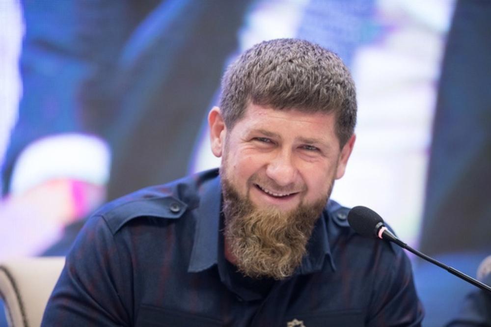 В Чечне школьники на видео ...